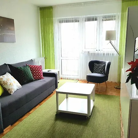 Wygodny Dwupokojowy Apartament Pomiedzy Lotniskiem A Centrum Warsaw Exterior photo